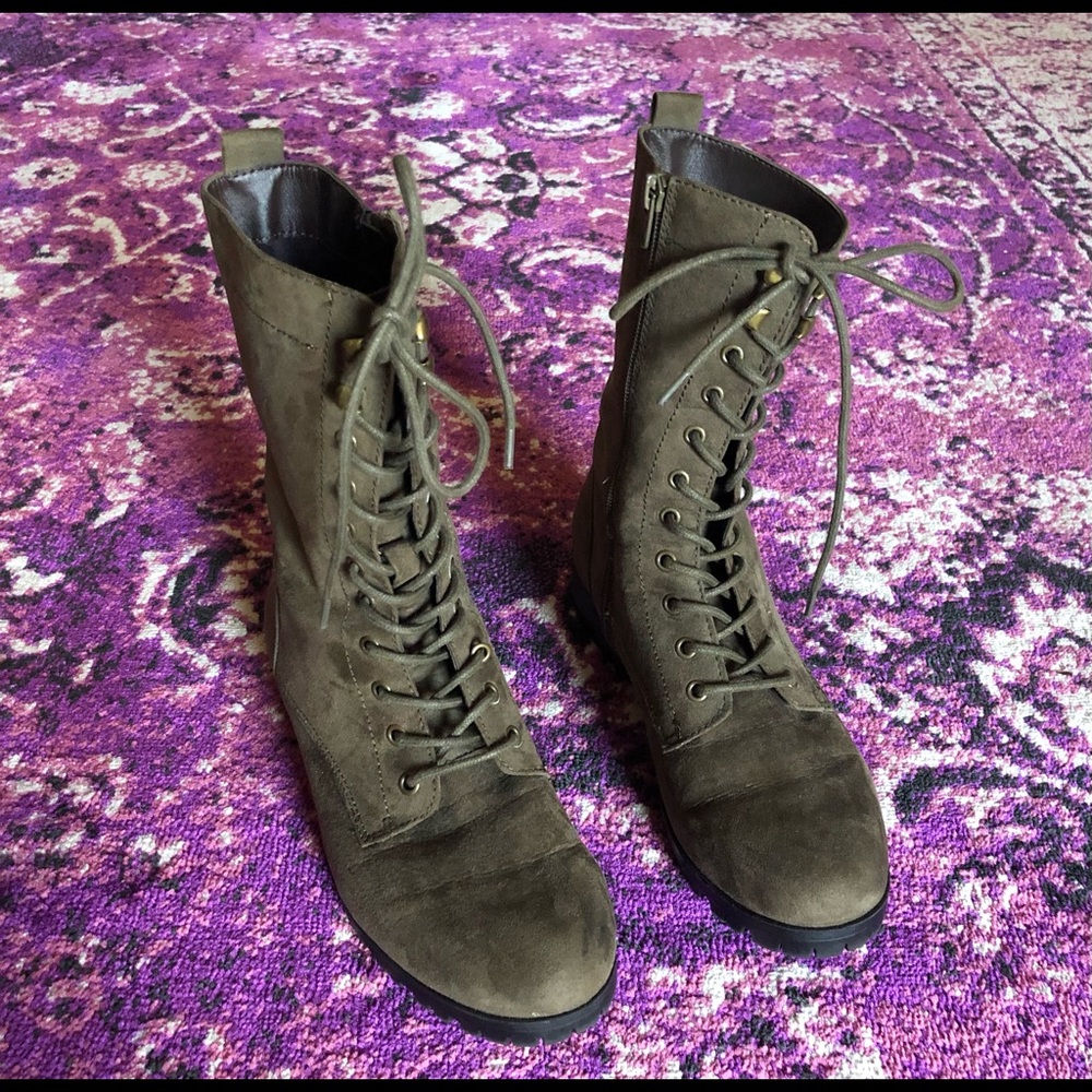 Olive suede boots by Brash 6.5